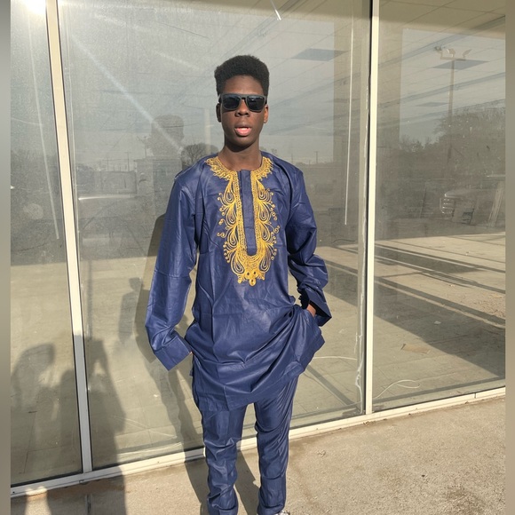 African clothing for men top and bottom Danshiki navy blue with gold embroidery - Picture 6 of 6
